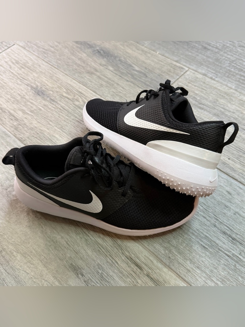 Women's Nike Roshe G Golf Shoe Size 8 Athletic Outdoor AA1851-002
